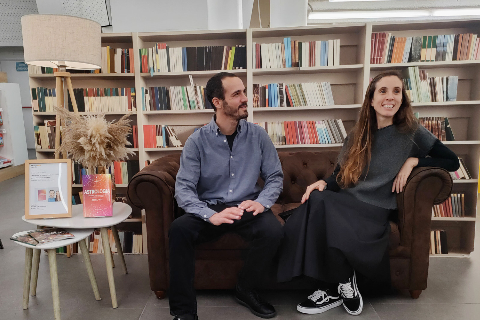 Kris i Sergi, presentació llibre astròloga